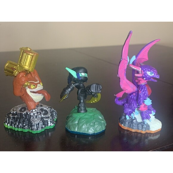 Skylanders Lot of 3 Figures - Trigger Happy, Cynder, Stealth Elf - Picture 2 of 7